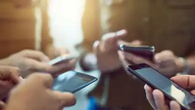 الحد الأدنى لسن استخدام شبكات التواصل 16 عامًا: قرار أوروبي لفرملة الإدمان الرقمي عند القاصرين