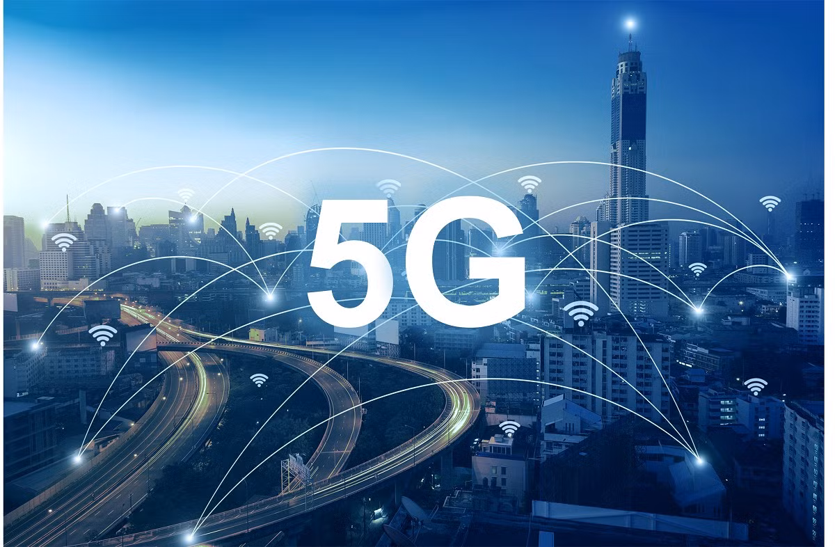 La révolution 5G au Maroc : Un lancement rapide qui change les règles de la connectivité mondiale ! 1 ثورة 5G في المغرب: إطلاق سريع يُغير قواعد الاتصال العالمية!