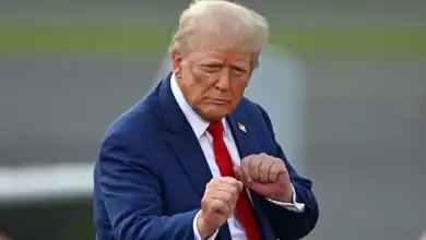 ترمب يوقع أمرًا تاريخيًا لتصنيف فروع الإخوان كمنظمات إرهابية