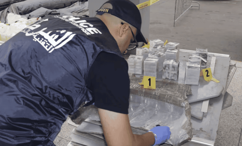 سلا: توقيف شخصين وحجز أكثر من 6000 قرص مخدر في عملية أمنية محكمة 1 سلا: توقيف شخصين وحجز أكثر من 6000 قرص مخدر في عملية أمنية محكمة