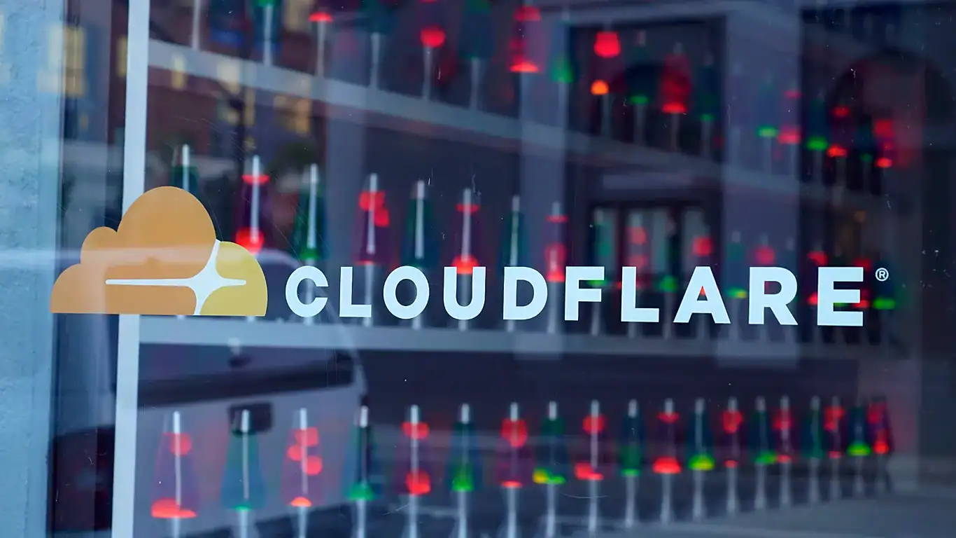 La panne de Cloudflare perturbe des sites majeurs tels que Zoom, Fortnite et LinkedIn Mise à jour 1 انقطاع خدمات "كلاودفلير" يُعطّل مواقع كبرى مثل "زوم"، و"فورتنايت"، و"لينكد إن": آخر المستجدات