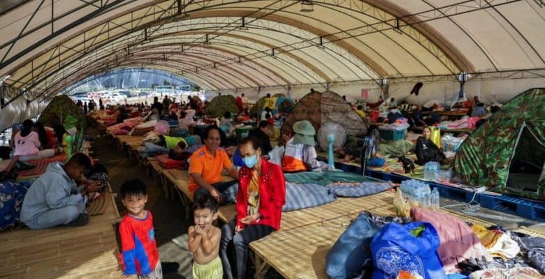 تصعيد حدودي تايلاند-كمبوديا يجلي نصف مليون!