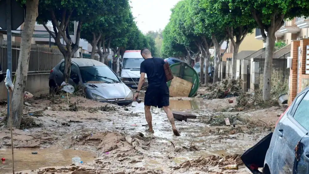إسبانيا: ارتفاع حصيلة ضحايا فيضانات الجنوب إلى ثلاثة
