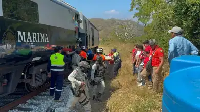 مصرع 13 شخصاً وإصابة 98 في حادث خروج قطار عن السكة جنوب المكسيك