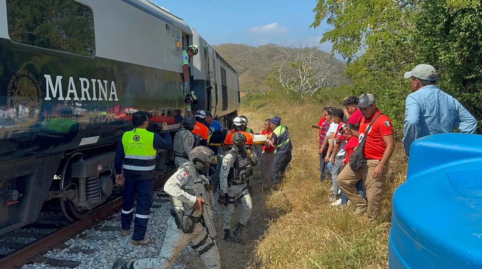 مصرع 13 شخصاً وإصابة 98 في حادث خروج قطار عن السكة جنوب المكسيك