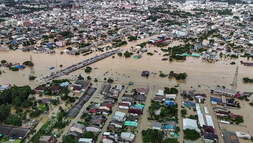 فيضانات سومطرة ترفع حصيلة الضحايا إلى 1030 قتيلا وأكثر من 200 مفقود