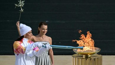 شعلة أولمبياد ميلانو-كورتينا 2026 تصل إلى إيطاليا وتستعد لجولة عبر المدن الكبرى