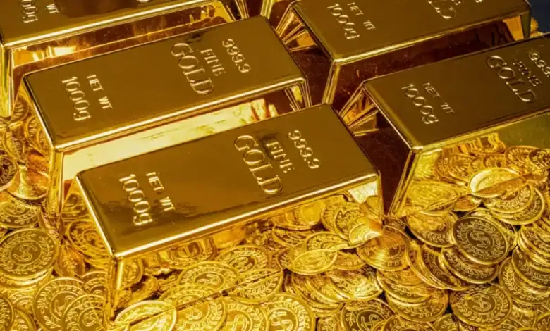 أسعار الذهب تقفز لأعلى مستوى في أسبوع وتقترب من رقم قياسي