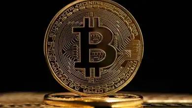 قطار بيتكوين يواصل اندفاعه: اختراق 94 ألف دولار وبناء قاعدة سعرية جديدة