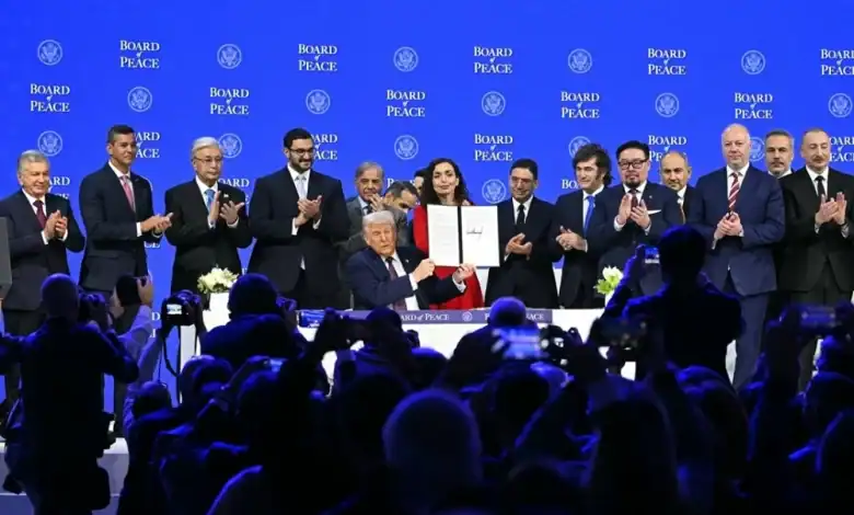 Sur instructions royales, Bourita signe à Davos la charte pour la création du Conseil de paix 1 بتوجيهات ملكية، بوريطة يوقع في دافوس ميثاق تأسيس مجلس السلام