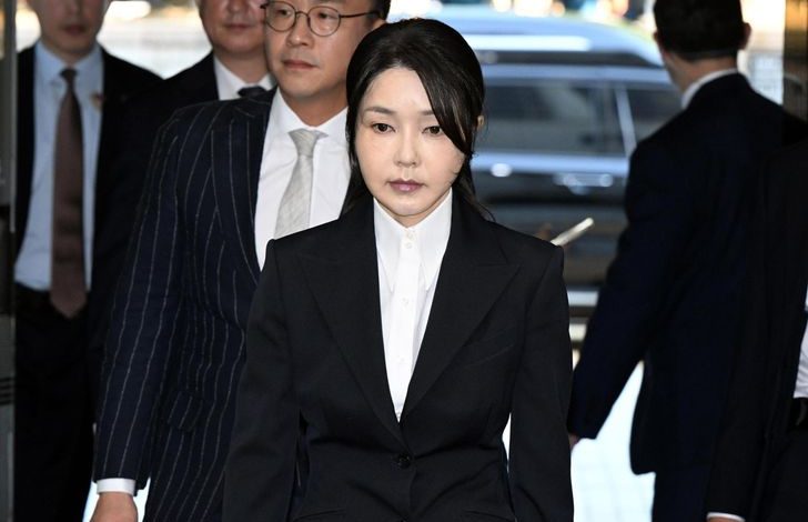 كوريا الجنوبية: السجن 20 شهرًا للسيدة الأولى السابقة كيم كيون هي بتهمة الفساد
