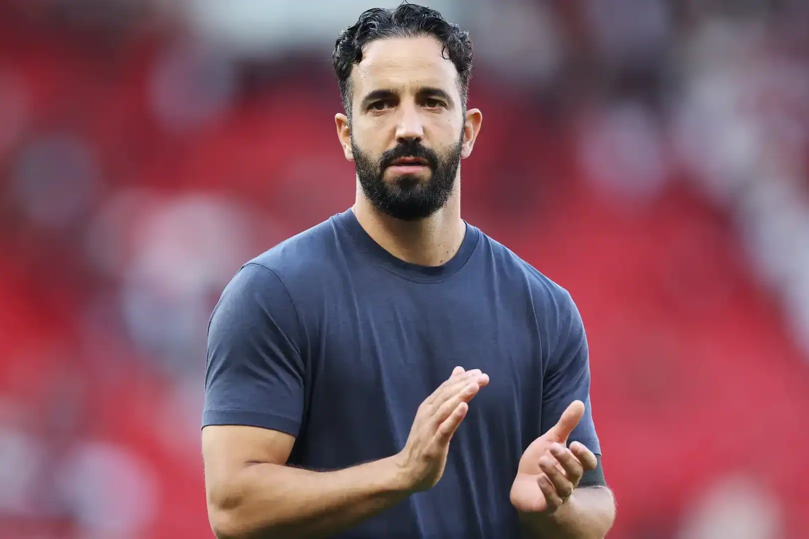 Manchester United licencie Robin Amorim après 14 mois et confie l'intérim à Fletcher 1 مانشستر يونايتد يُقيل روبن أموريم بعد 14 شهراً ويمنح فليتشر القيادة المؤقتة