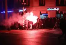 هزيمة المغرب أمام السنغال تُشعل توترات في مدن هولندية والشرطة تتدخل