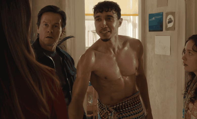 رضا العزور يقتحم هوليوود عبر “Family Plan 2” إلى جانب مارك والبيرغ