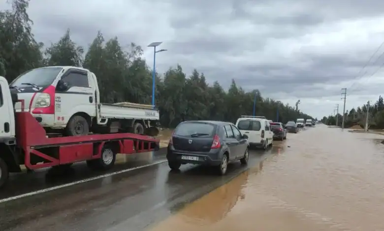 اضطرابات جوية بالمغرب: إغلاق 6 طرق في عدة أقاليم