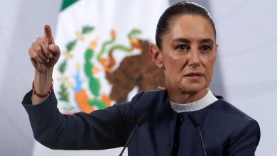 موجة عنف بعد مقتل زعيم كارتل ورئيسة المكسيك تدعو للهدوء وتؤكد التنسيق مع الولايات