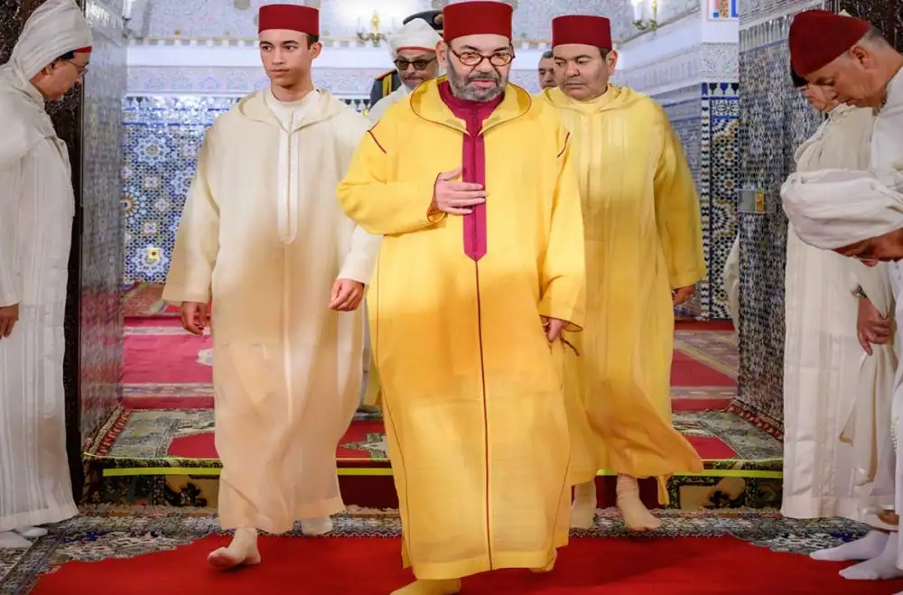 Sa Majesté le Roi préside une cérémonie religieuse pour commémorer Laylat al-Qadr au Palais Royal de Rabat. 1 جلالة الملك يترأس حفلاً دينياً لإحياء ليلة القدر بالقصر الملكي بالرباط
