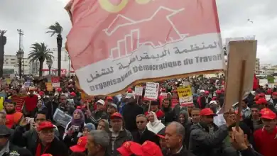 نقابة تطالب بزيادة فورية بنسبة 20% في الأجور وتحذر من تآكل القدرة الشرائية