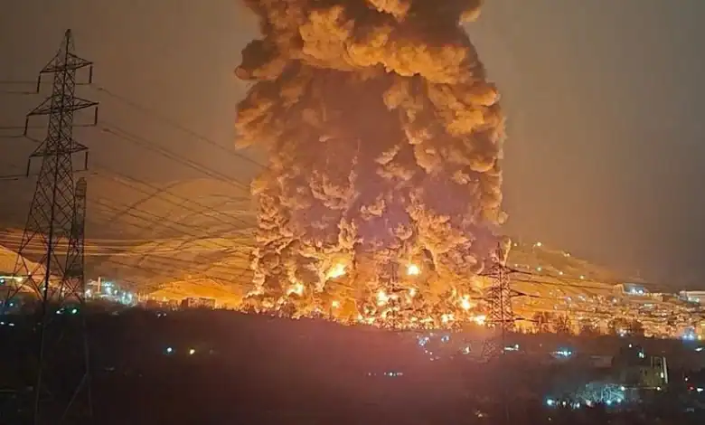 غارات تستهدف منشآت طاقة في إيران وسط تصعيد متسارع