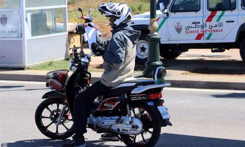 حقوقيون ينتقدون منع تجهيزات السلامة للدراجات النارية في المغرب