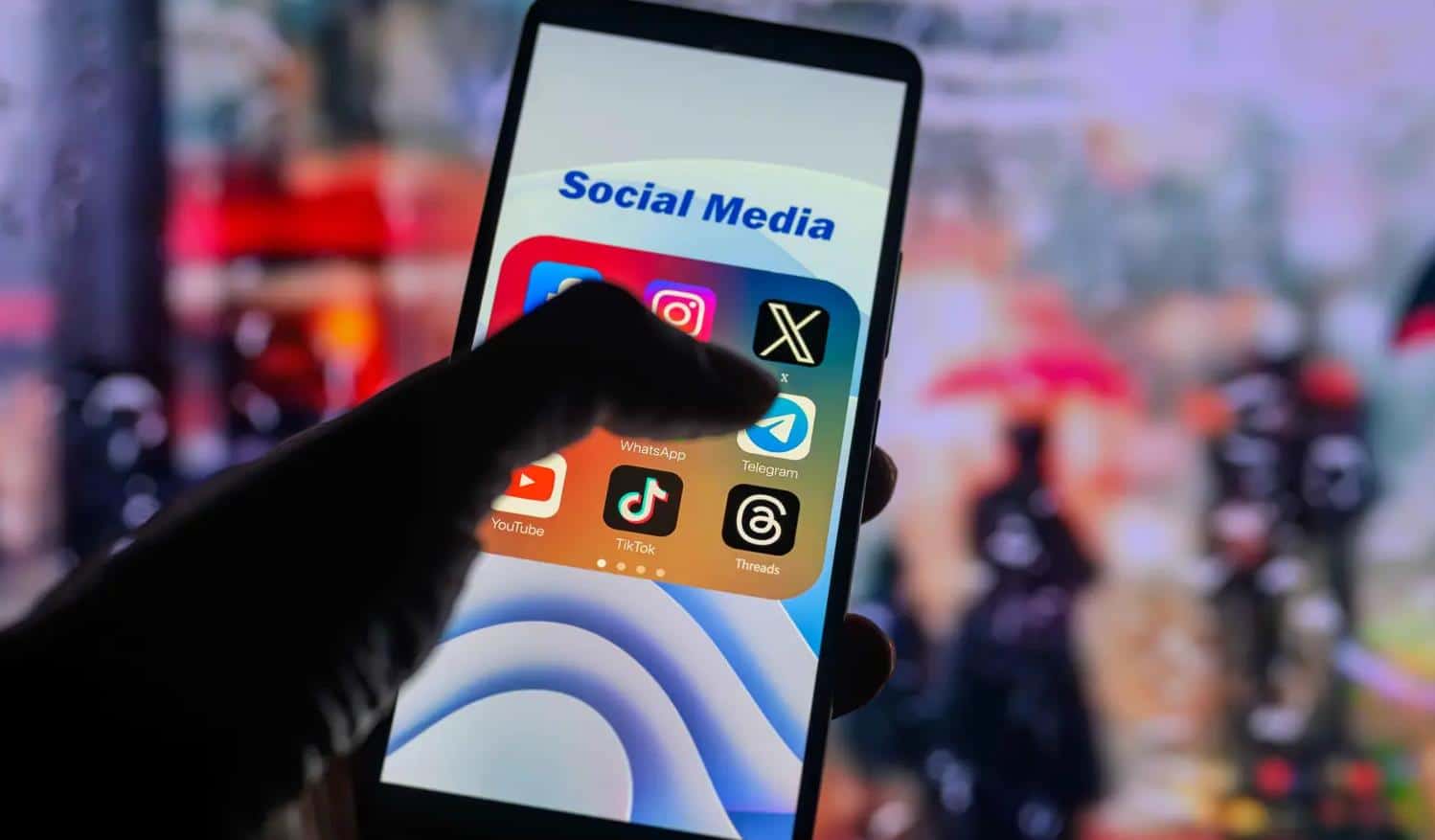 L'Indonésie envisage d'interdire les médias sociaux aux moins de 16 ans 1 إندونيسيا تتجه لحظر وسائل التواصل الاجتماعي على من هم دون 16 عامًا