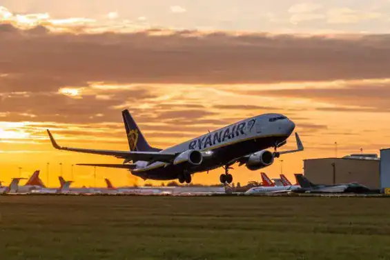 رايان إير تطلق خطا جويا صيفيا جديدا بين فالنسيا والرباط