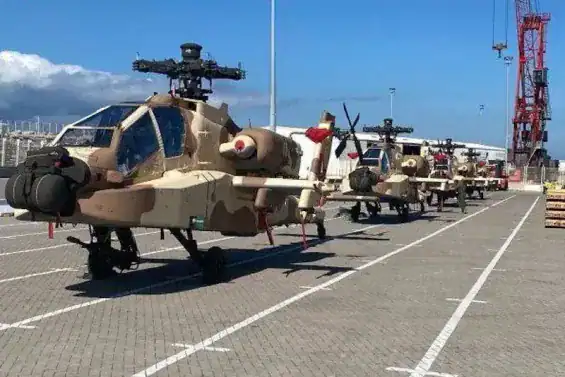 المغرب يعزز قدراته الجوية بتسلم دفعة جديدة من مروحيات أباتشي