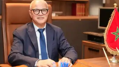 البروفيسور إبراهيم لكحل ينال عضوية مرموقة في أكاديمية الجراحة بفرنسا