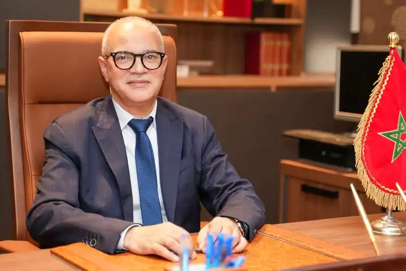 Le professeur Ibrahim Lakhal reçoit le titre prestigieux de membre de l'Académie de chirurgie en France 1 البروفيسور إبراهيم لكحل ينال عضوية مرموقة في أكاديمية الجراحة بفرنسا