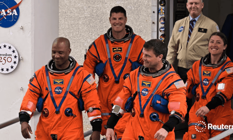 أرتميس 2 تدخل المرحلة الحاسمة.. رواد الفضاء يستعدون للتحليق حول القمر