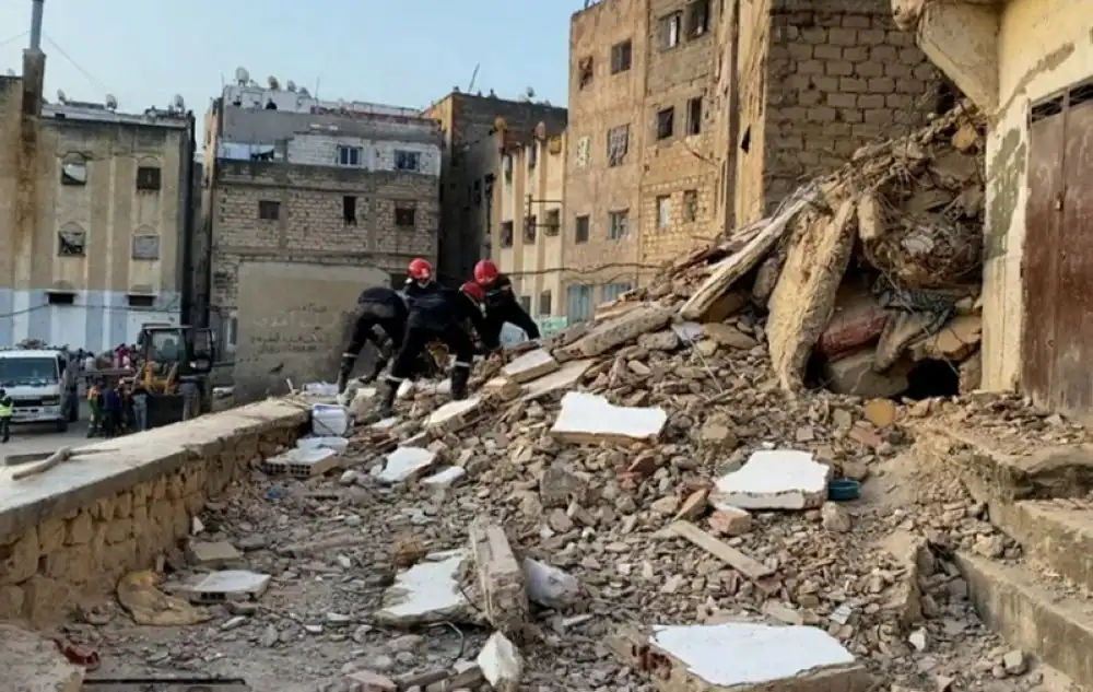 L'effondrement d'un immeuble à Fès porte le bilan à 14 morts et ouvre une enquête judiciaire 1 ارتفاع حصيلة انهيار عمارة بفاس إلى 14 وفاة وفتح تحقيق قضائي