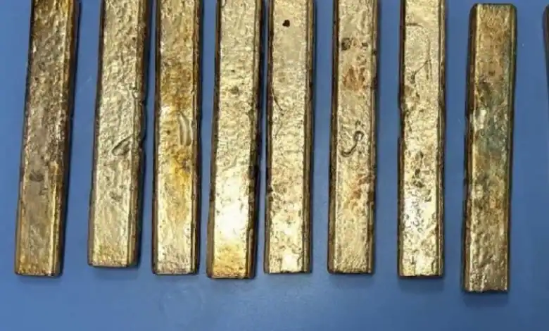 جمارك طنجة المتوسط تحبط تهريب نحو 7 كيلوغرامات من الذهب