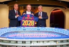 برشلونة يجدد الثقة في هانزي فليك حتى صيف 2028