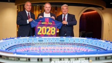 برشلونة يجدد الثقة في هانزي فليك حتى صيف 2028