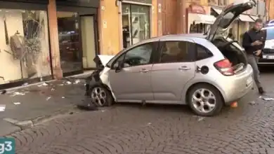 صدمة في مودينا.. توقيف مغربي بعد دهس مارة وطعن شخص حاول إيقافه