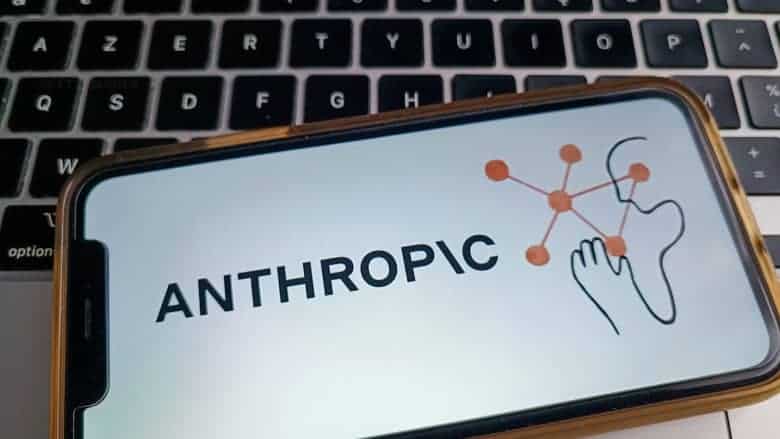 Anthropic تحذر من اقتراب الذكاء الاصطناعي من التحسين الذاتي