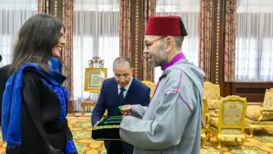 ‏الملك محمد السادس يستقبل نوال سفندلة بعد إنجازها العالمي فوق قمم الهيمالايا