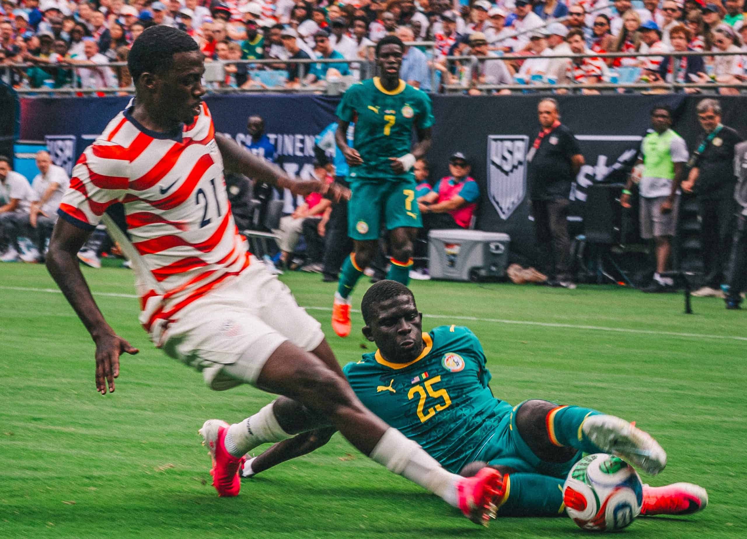 Les Etats-Unis mettent à mal les préparatifs du Sénégal pour la Coupe du Monde en remportant une victoire palpitante avant la Coupe du Monde 1 أمريكا تقلب استعدادات السنغال للمونديال بفوز مثير قبل كأس العالم