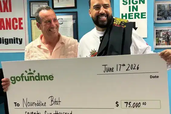 فرنش مونتانا يفاجئ سائقاً جزائرياً في نيويورك.. 75 ألف دولار بعد تدمير سيارته