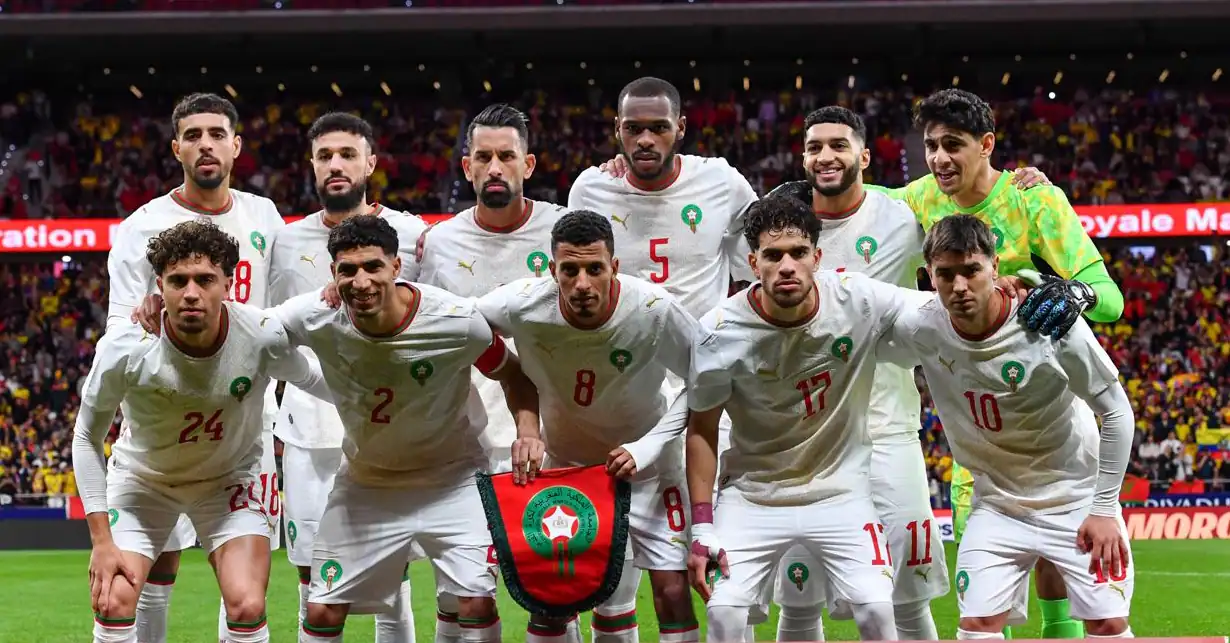 تلاميذ يزورون لاعبي المنتخب المغربي قبل المونديال