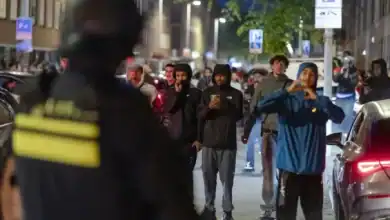 هولندا تستنفر قبل قمة المغرب وفرنسا.. إجراءات أمنية مشددة خوفاً من انفلات الاحتفالات