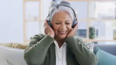 La musique ne fait pas que ravir l'oreille… Des scientifiques révèlent son effet sur le cerveau des personnes âgées 7 الموسيقى لا تُمتع الأذن فقط.. علماء يكشفون تأثيرها في أدمغة كبار السن
