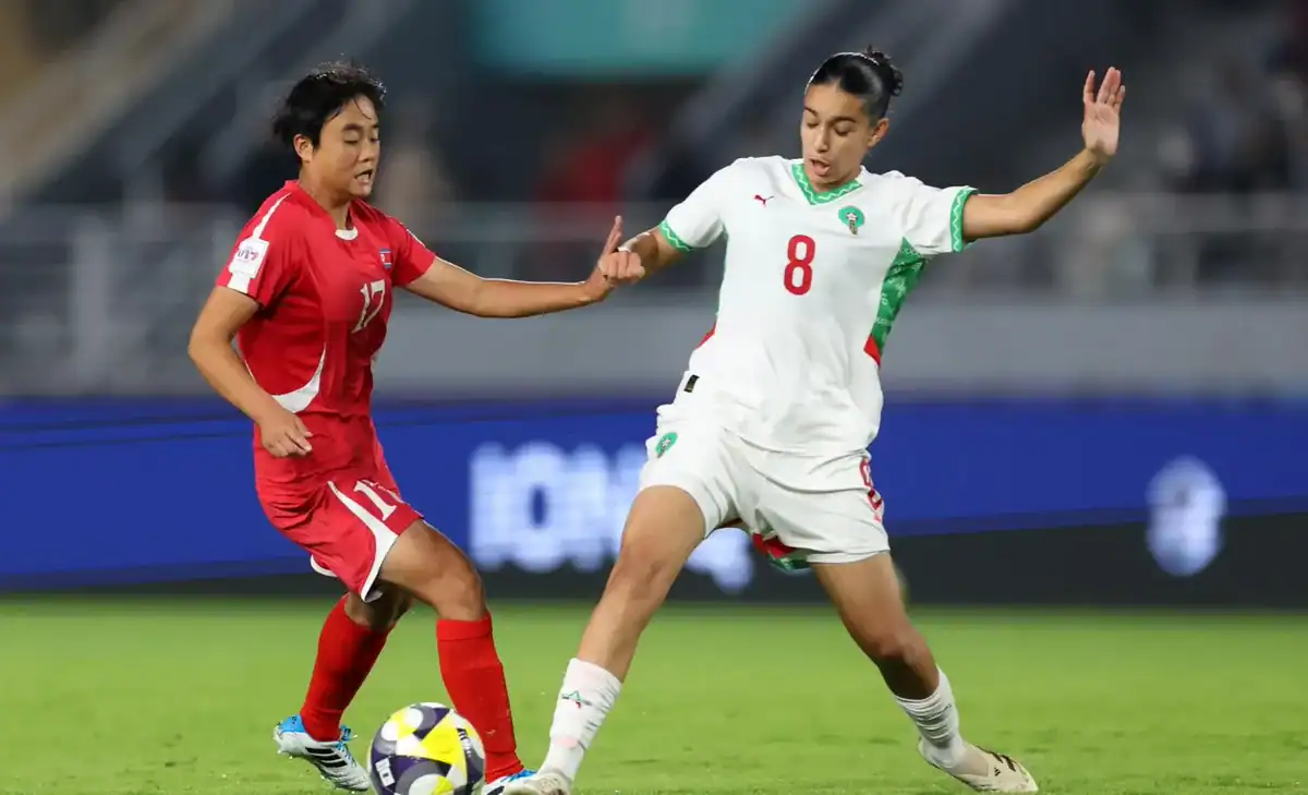 Les joueuses de l'équipe nationale marocaine féminine des moins de 17 ans lors du match contre la Corée du Nord au complexe